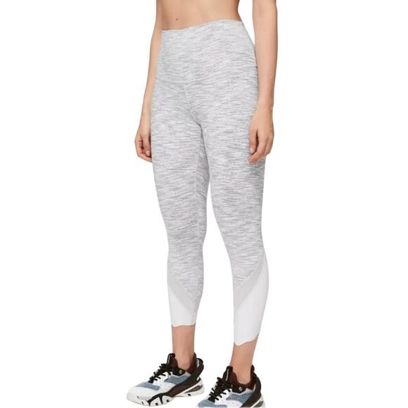 Lululemon Wunder Under Scalloped Hem High-Rise Crop 21" Full-On Luon Size 6 - Picture 1 of 9